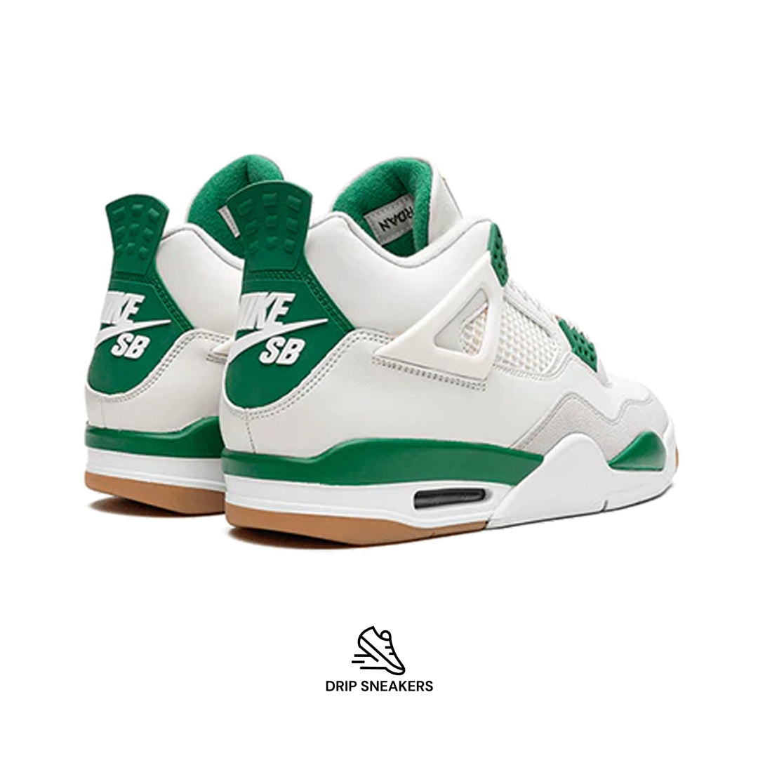 Air Jordan 4 "Pine Green"