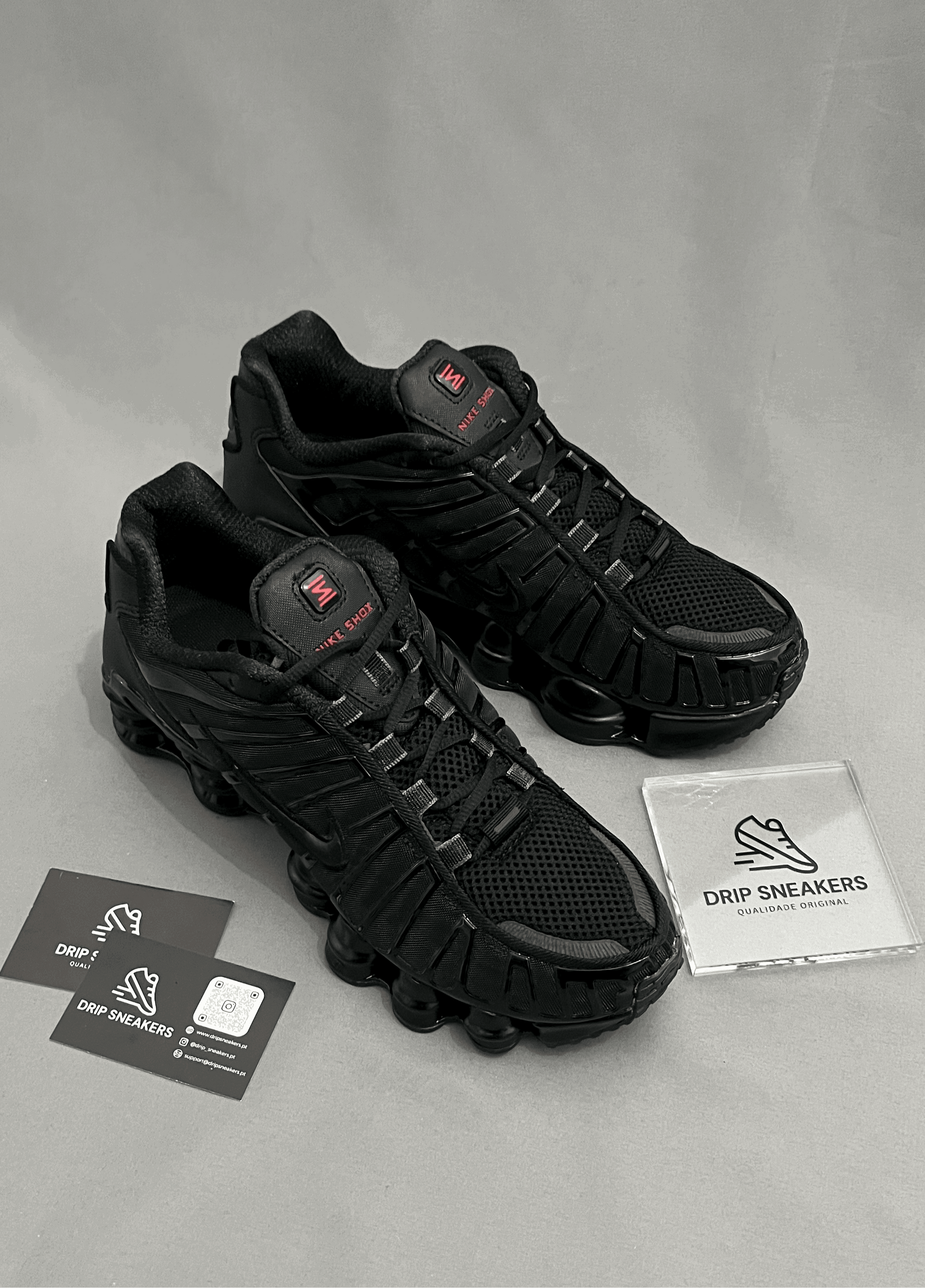 Nike Shox "Black" - Drip Sneakers