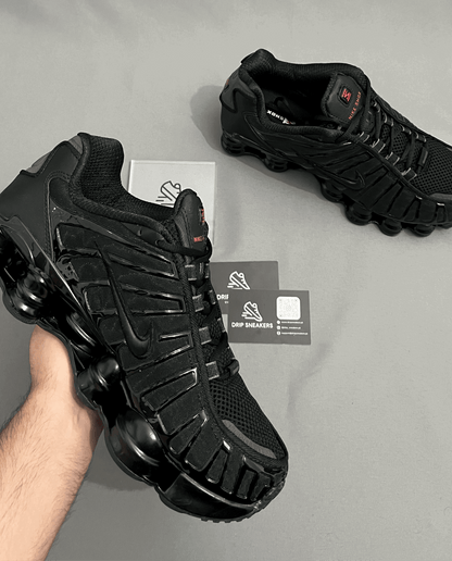 Nike Shox "Black" - Drip Sneakers