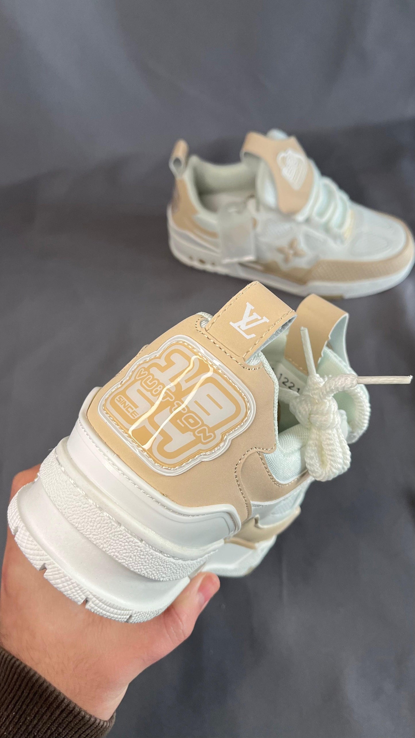LV Skate "Beige"