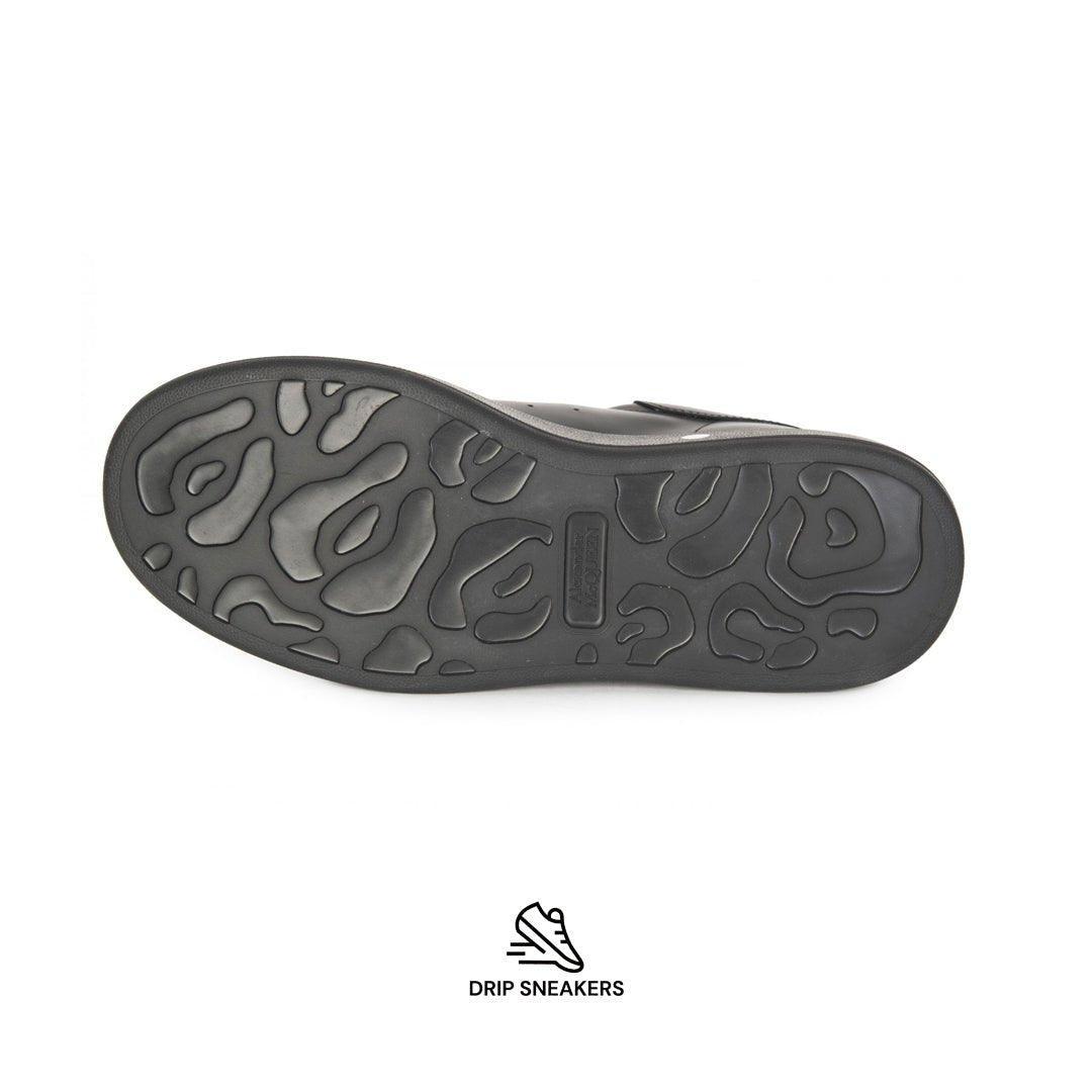 Alexander McQueen "Black" - Drip Sneakers