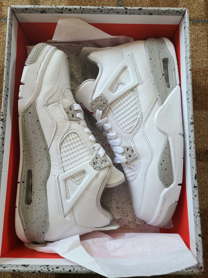 Air Jordan 4 "White Oreo"